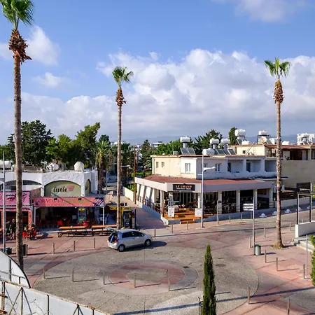 Noessa By Nomads - Walk To Tourist Area Paphos