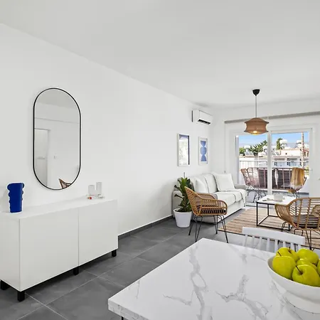 Noessa By Nomads - Walk To Tourist Area * Pafos