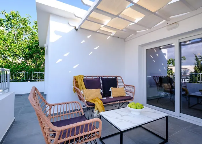 Noessa By Nomads - Walk To Tourist Area